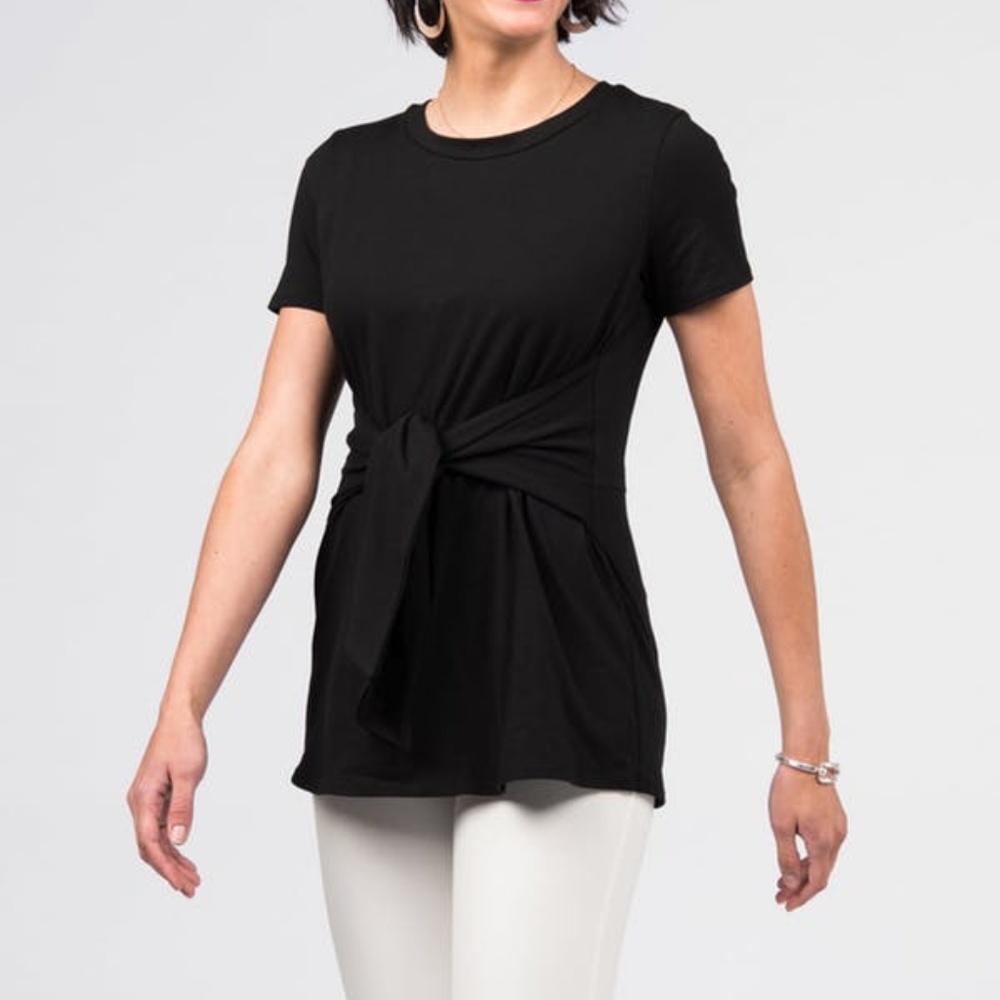 Agnes & Dora NWT Black Side Seam Sash Top